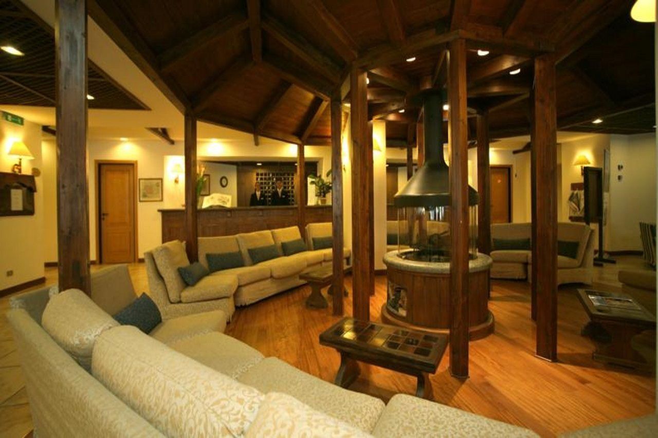 Hotel Alaska Cortina Кортина д'Ампецо Интериор снимка